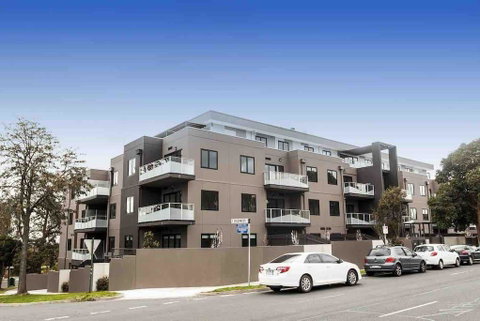 Deakin 2Bed 2Bath And Free Parking - St Kilda Accommodation 0