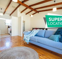 Deja Blue at Augusta - Wifi - Nespresso - Netflix - St Kilda Accommodation