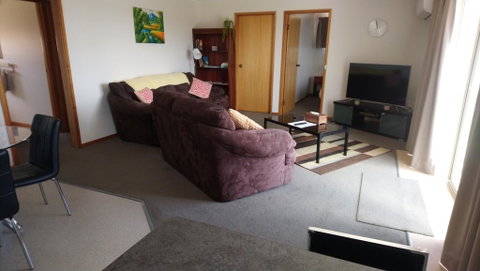 DevonPORT VIEWS!!! - St Kilda Accommodation 1