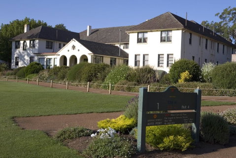 Dormie House - St Kilda Accommodation 2