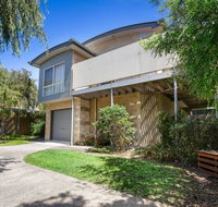 DRIFTWOOD VILLA - free wifi walk to beach - St Kilda Accommodation