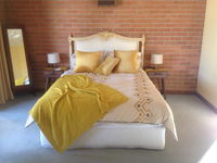 Book Dunolly Accommodation Vacations St Kilda Accommodation St Kilda Accommodation