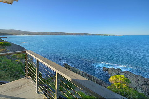 Eagle Heights Holiday Units - St Kilda Accommodation 2