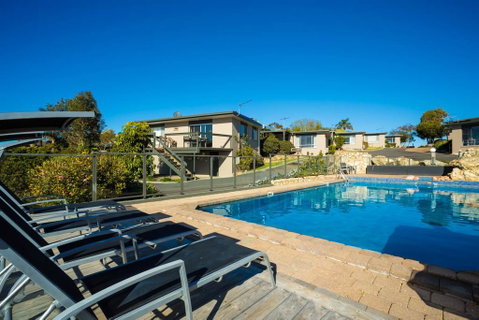 Eagle Heights Holiday Units - St Kilda Accommodation 0