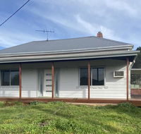 Ellalong Lagoon Home with a view - St Kilda Accommodation