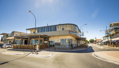 Esplanade Hotel Adelaide - St Kilda Accommodation 0