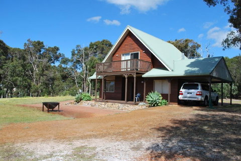 Farm Lane Retreat - St Kilda Accommodation 0