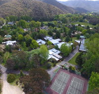 Feathertop Chalet