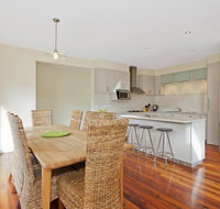 Felicity - St Kilda Accommodation