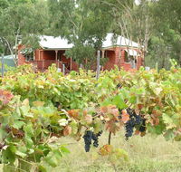 Fergies Hill Spa Cottage  Granite Ridge Wines - St Kilda Accommodation