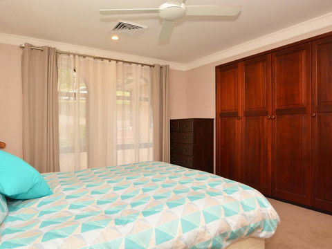 Fishing Point Shores - St Kilda Accommodation 2
