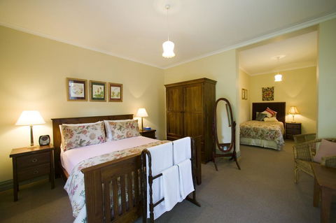 Foxgloves B&B - St Kilda Accommodation 0