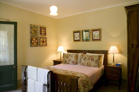 Foxgloves B&B - St Kilda Accommodation 3