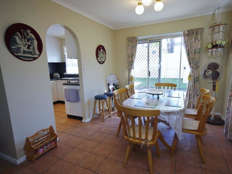 Fravent House - St Kilda Accommodation 3