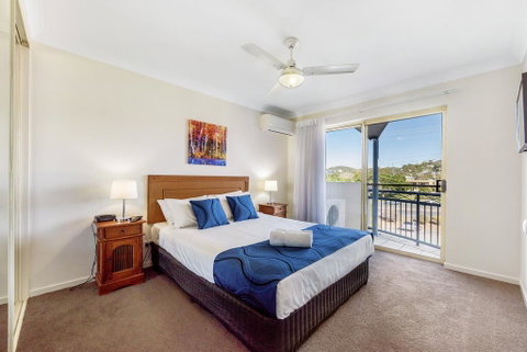 Golden Riviera Absolute Beachfront Resort - St Kilda Accommodation 3