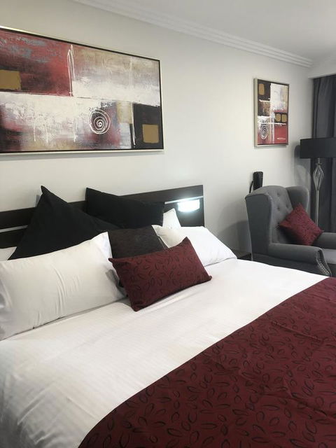 Golden West Motor Inn - St Kilda Accommodation 3