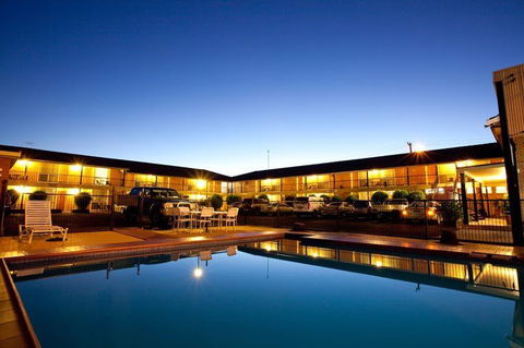 Golden West Motor Inn - St Kilda Accommodation 0
