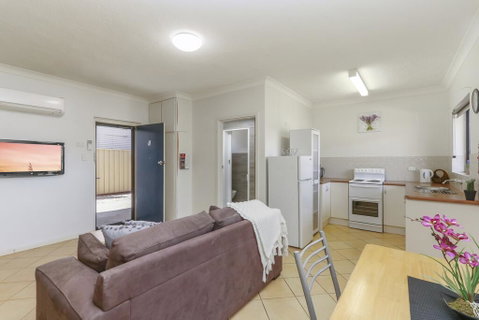 Gossan Street Units - St Kilda Accommodation 3