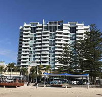 Grand Hotel Apartments Gold Coast by owner - St Kilda Accommodation