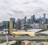 Gravity defyingLight filled apartmentBay to city viewsRooftop deckHot tubNetflix - St Kilda Accommodation