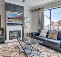 Head For The Hills At Charming Mountain Apartment - St Kilda Accommodation