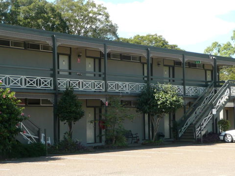 Hermitage Motel - St Kilda Accommodation 2