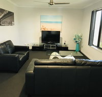 Hervey Bay Holiday Home - St Kilda Accommodation