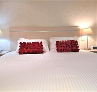 Hi 5 star luxury Adelaide City Apartment - St Kilda Accommodation