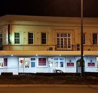 Highlands Hotel - St Kilda Accommodation