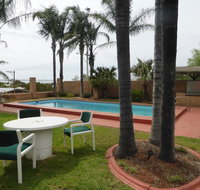 Hilltop Motel - St Kilda Accommodation