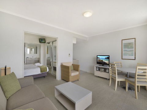 Hinterland Luxury - 1 Bedroom Hinterland View Apt - St Kilda Accommodation 3