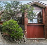 Holiday Home in the Heart of Anglesea - St Kilda Accommodation