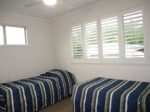 Holiday In Style - Hervey Bay - St Kilda Accommodation 2
