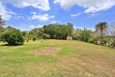 Hook Wine And Sinker Hervey Bay - St Kilda Accommodation 2