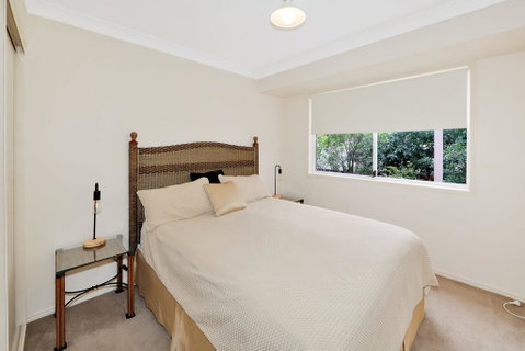 Hook Wine And Sinker Hervey Bay - St Kilda Accommodation 3