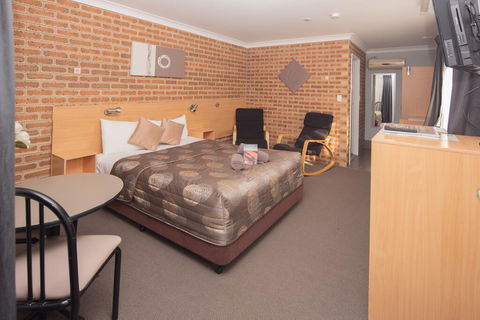 Jumbuck Motor Inn - St Kilda Accommodation 1