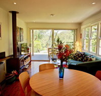 Katoomba Falls Cottage - St Kilda Accommodation
