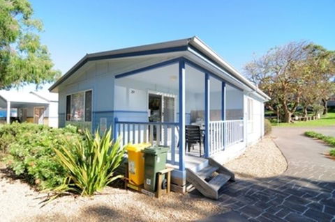 Kendalls Beach Holiday Park - St Kilda Accommodation 0