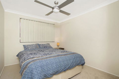 KINGSCLIFF HOLIDAY HOME ON THE HILL - SYD'S VIEW - St Kilda Accommodation 2