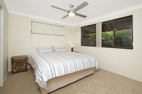 KINGSCLIFF HOLIDAY HOME ON THE HILL - SYD'S VIEW - St Kilda Accommodation 1