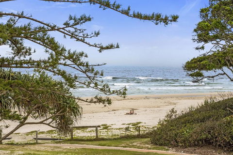 KINGSCLIFF NOR NOR EAST 101 ON MARINE PARADE - St Kilda Accommodation 0