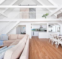Kingsley Beach House - Boat Harbour - St Kilda Accommodation