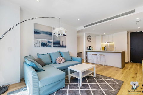 KOZYGURU FORTITUDE VALLEY HOLIDAY STYLE 2 BED APT FREE PARKING QFV211-1601 - St Kilda Accommodation 0