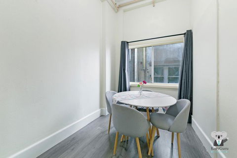 KOZYGURU Kings Cross SKY GARDEN Studio CBD - St Kilda Accommodation 3