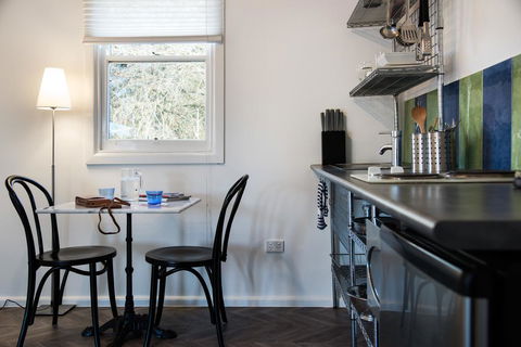 Lake Daylesford Apartment 5 - St Kilda Accommodation 3