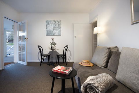 Lake Daylesford Apartment 7 - St Kilda Accommodation 2