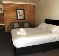 Lake Macquarie Motor Inn - St Kilda Accommodation