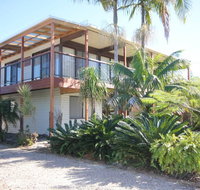 Lakehouse on Oxley - St Kilda Accommodation