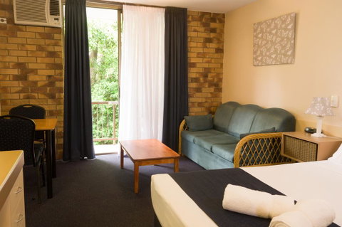Lancaster Court Motel - St Kilda Accommodation 1