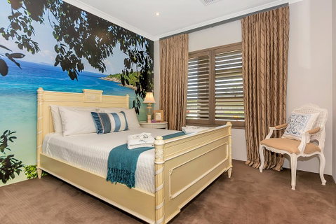 Lavender Manor BnB - St Kilda Accommodation 2